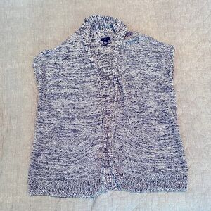 Navy and white heathered sleeveless lightweight open-front sweater